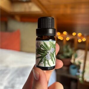 100% Rosemary Essential Oil